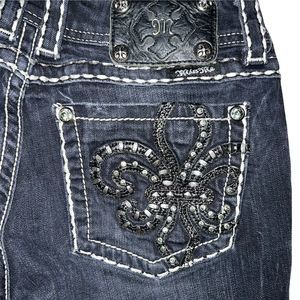Miss Me Jeans (28x26)